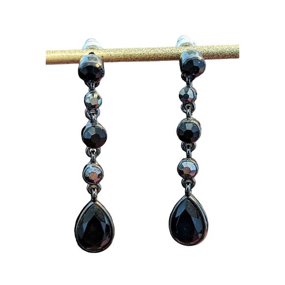 Black Crystal Teardrop Dangle Gun Metal Earrings - Picture 1 of 5